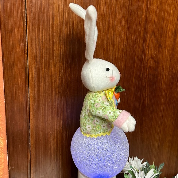 Home interiors Easter lighted Bunny - Picture 11 of 11